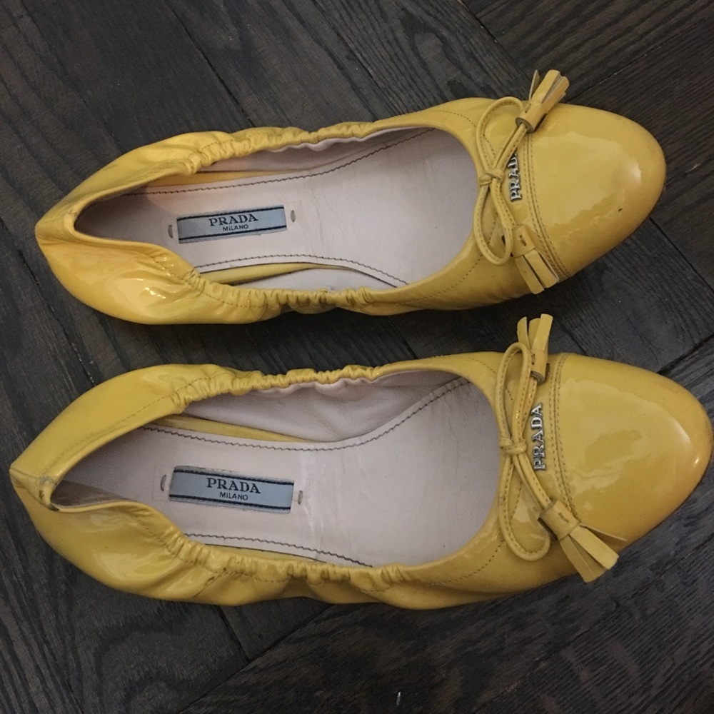 Prada yellow paten leather ballet flats ballerinas - Picture 3 of 6